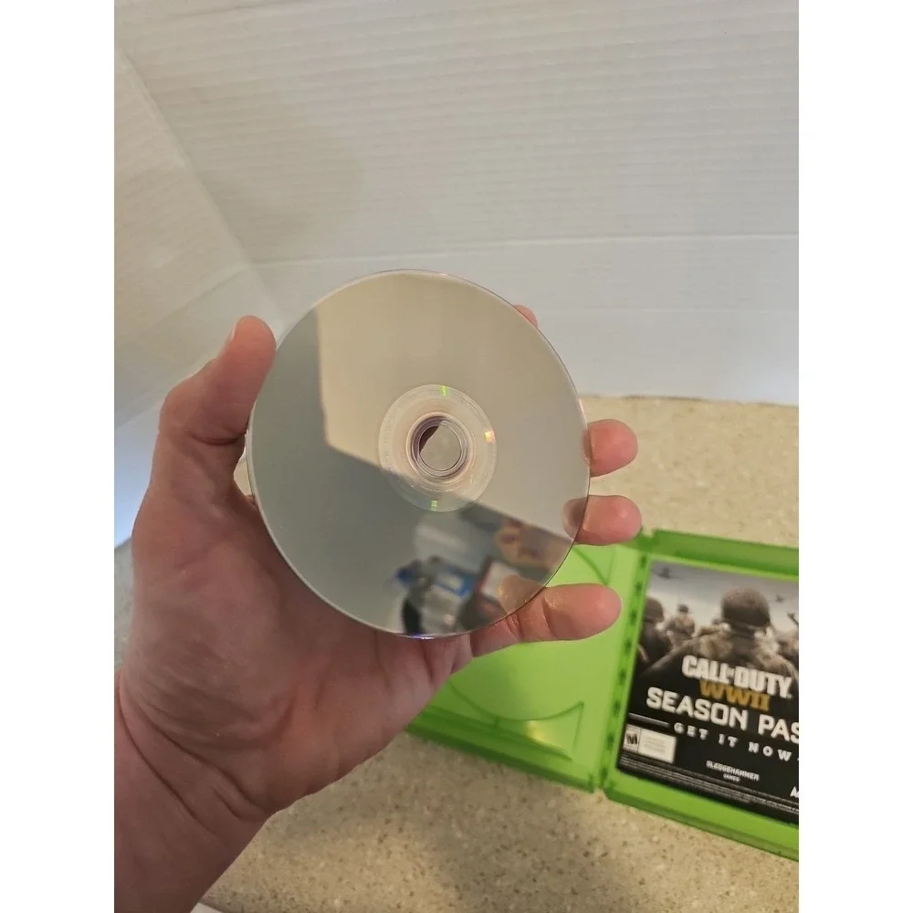 Call of Duty: WWII - Microsoft Xbox One Complete CIB